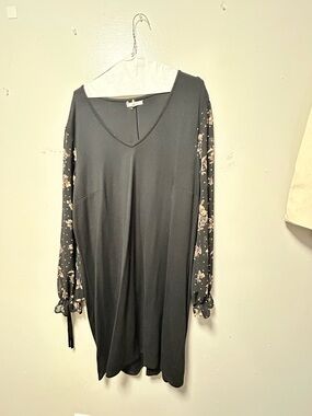 Maurices Black V-Neck Long Sleeve Dress with Floral Sleeves